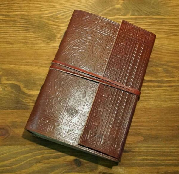 Notizbuch mit Ledereinband "Kreuz"